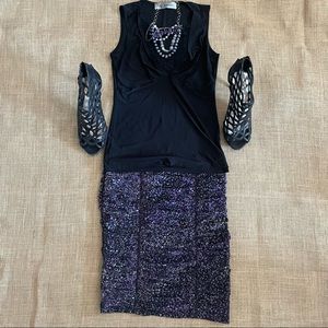 BCBG purple texture skirt.Size M. Excellent condition. Stretchy and comfortable.